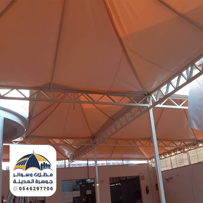 مظلات متينة